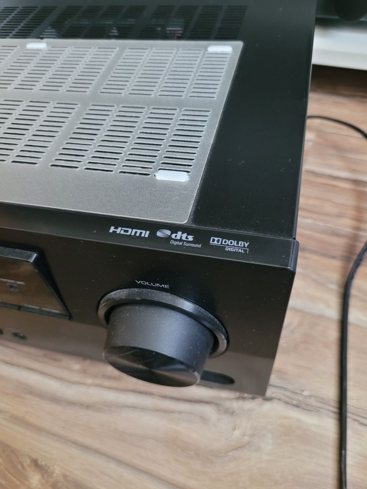 Yamaha rx v365 amplituner
