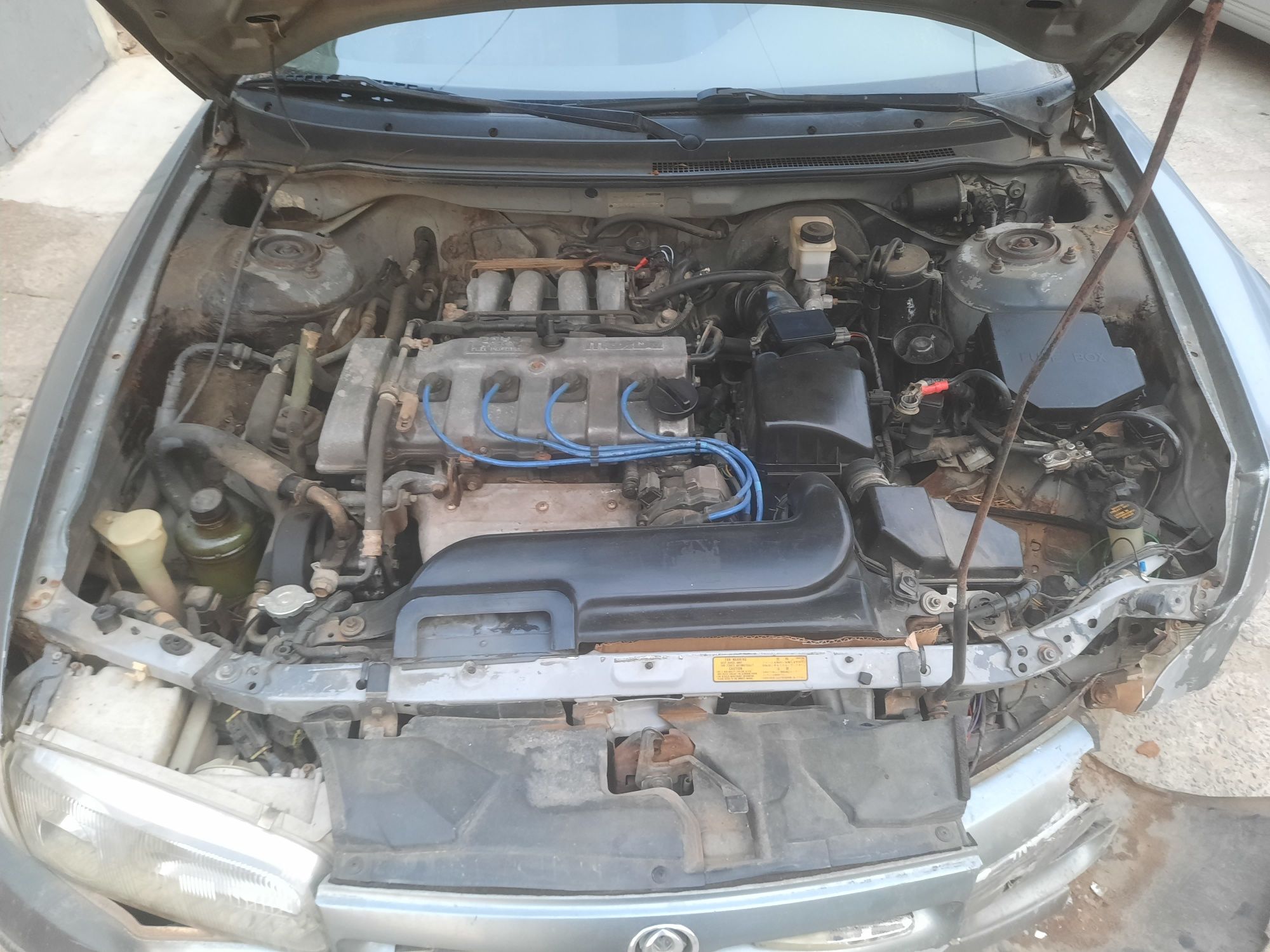 Розбираю Мазда Mazda 626 GE
