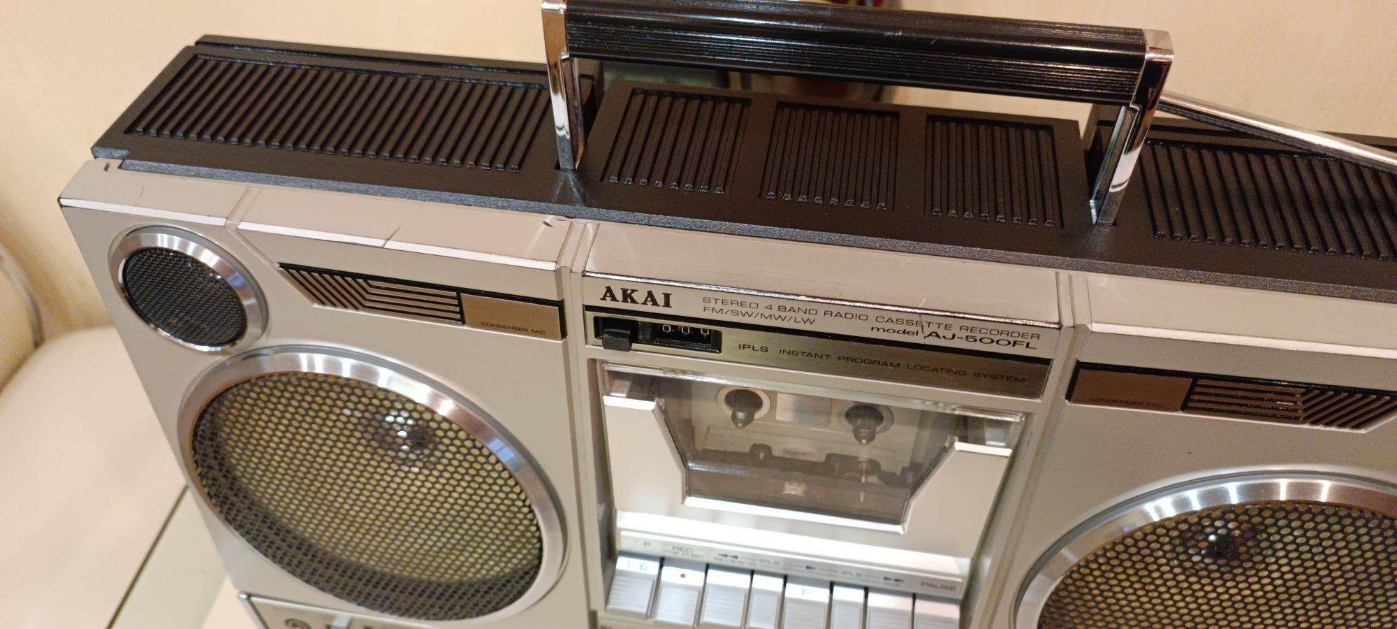 AKAI  AJ-500 FL .