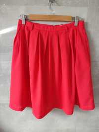 Czerwona spódnica kieszenie M