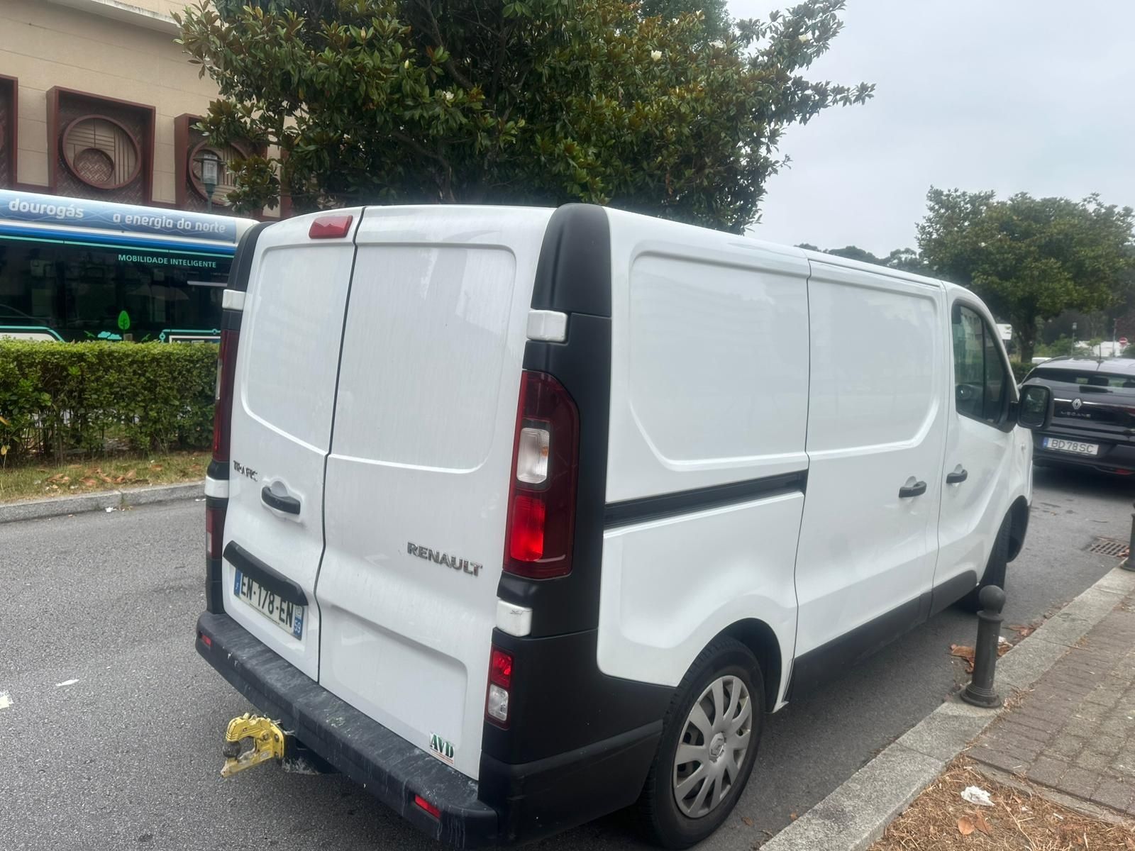 Vendo carrinha traffic com matricula francesa em bom estado
