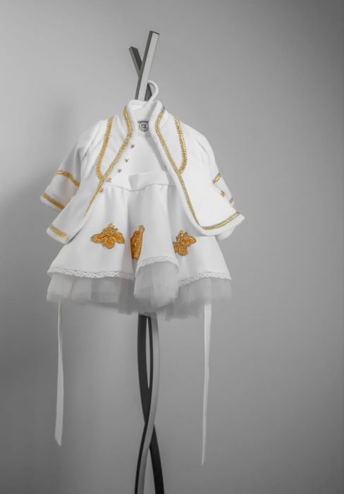 Sukienka do chrztu na dziewczynkę