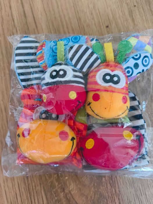 Grzechotki sensoryczne na rączki i nóżki