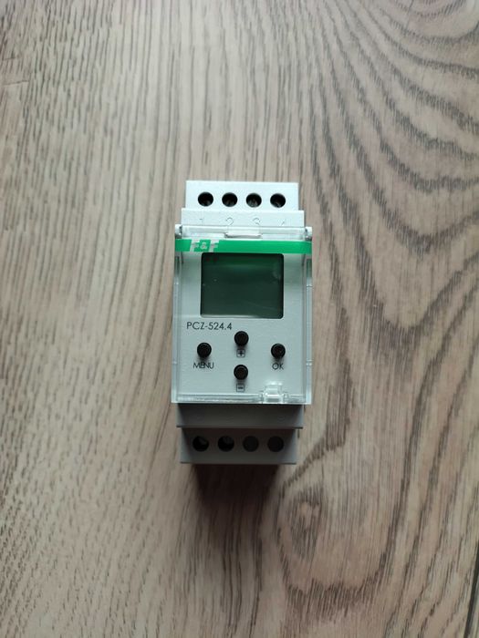 Zegar astronomiczny F&F PCZ-524.4 NFC DIN