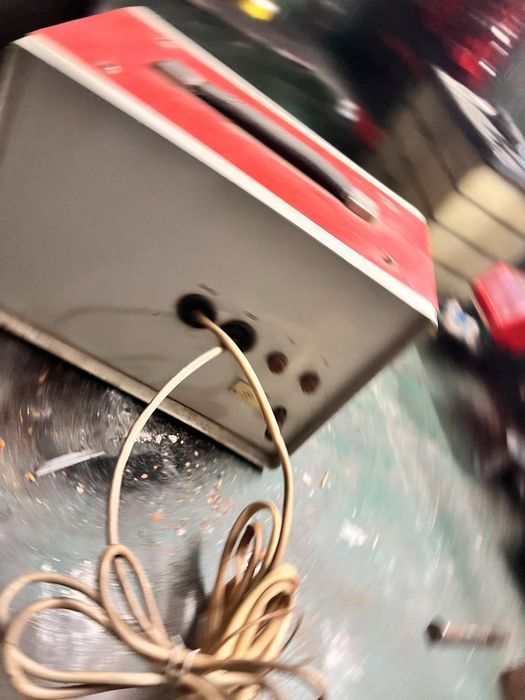 Регулятор напряжения