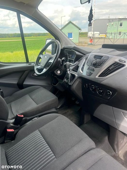 Wynajem / wypożyczalnia busa / busów 9-osobowy Long rent a car