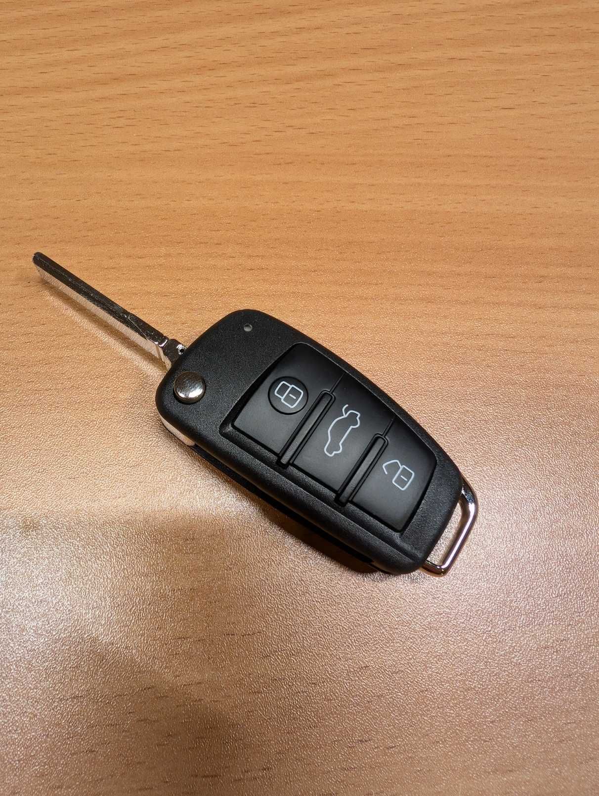 Nowa obudowa kluczyka AUDI