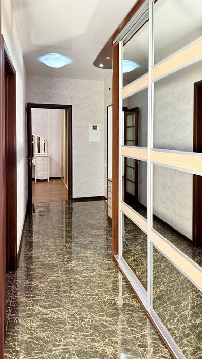 Продаж 2-ної квартири Виставка