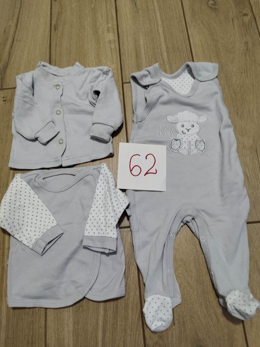 R. 62 komplet niemowlęcy