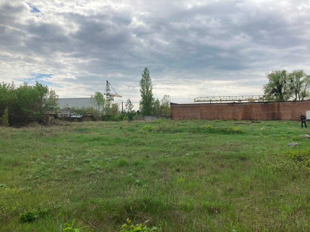 Продам базу у місті Вінниця. У Замостянському районі міста.