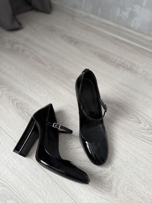 Трендові жіночі лакові туфлі The Kooples р.37