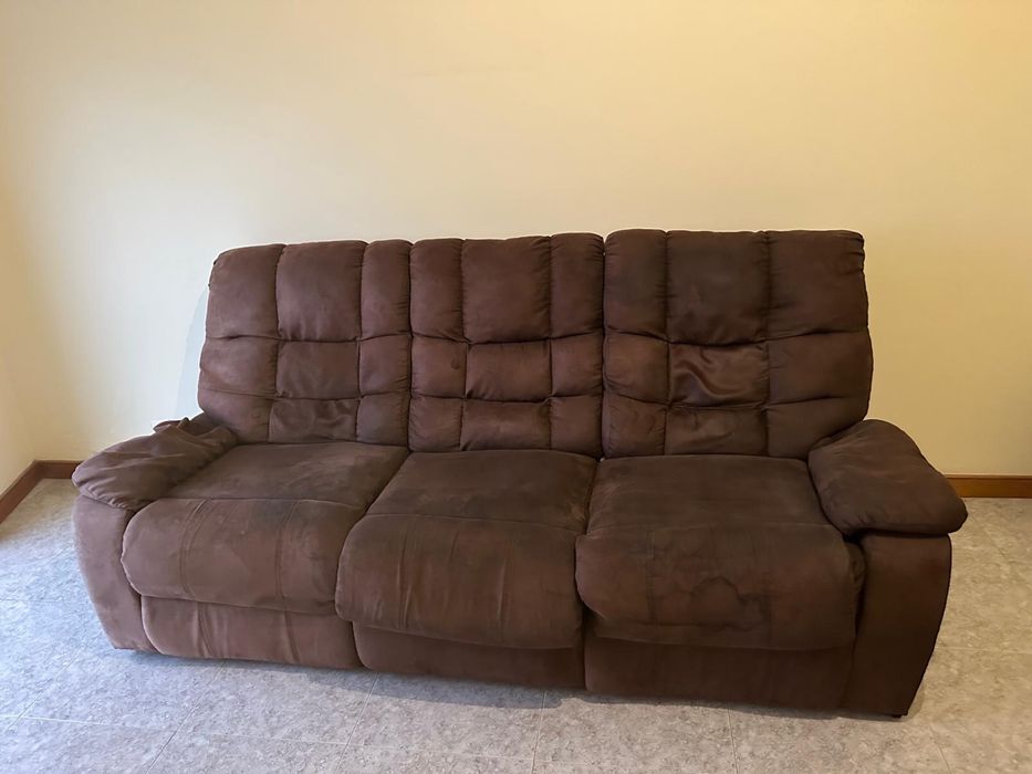 Sofá Reclinável - Castanho