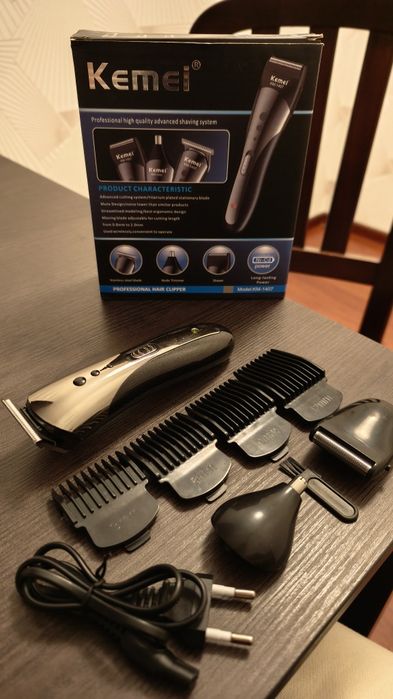 Máquina 3 em 1 (Cabelo, Barba e Nariz) NOVA!