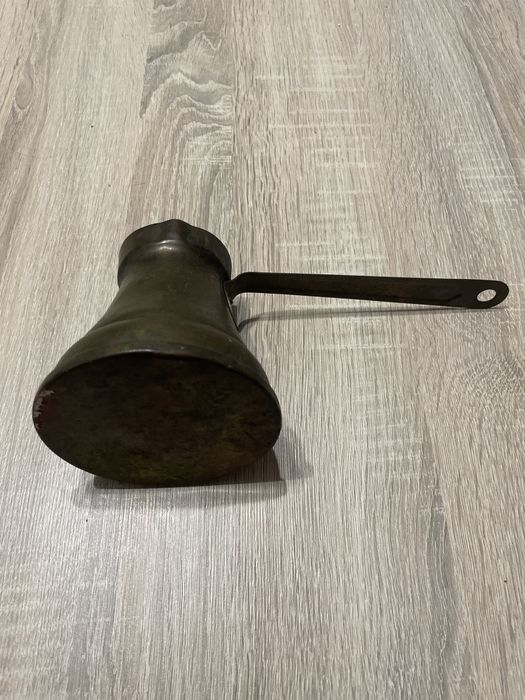 Ozdobny tygielek do kawy