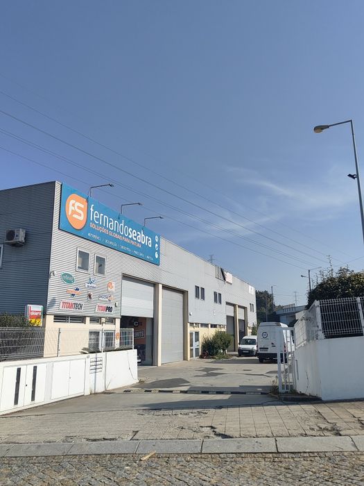 Armazém para arrendar