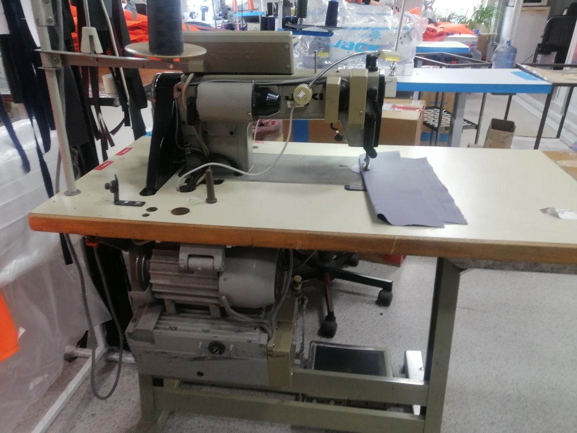 Промислова швейна машина JUKI DLN-5410-6