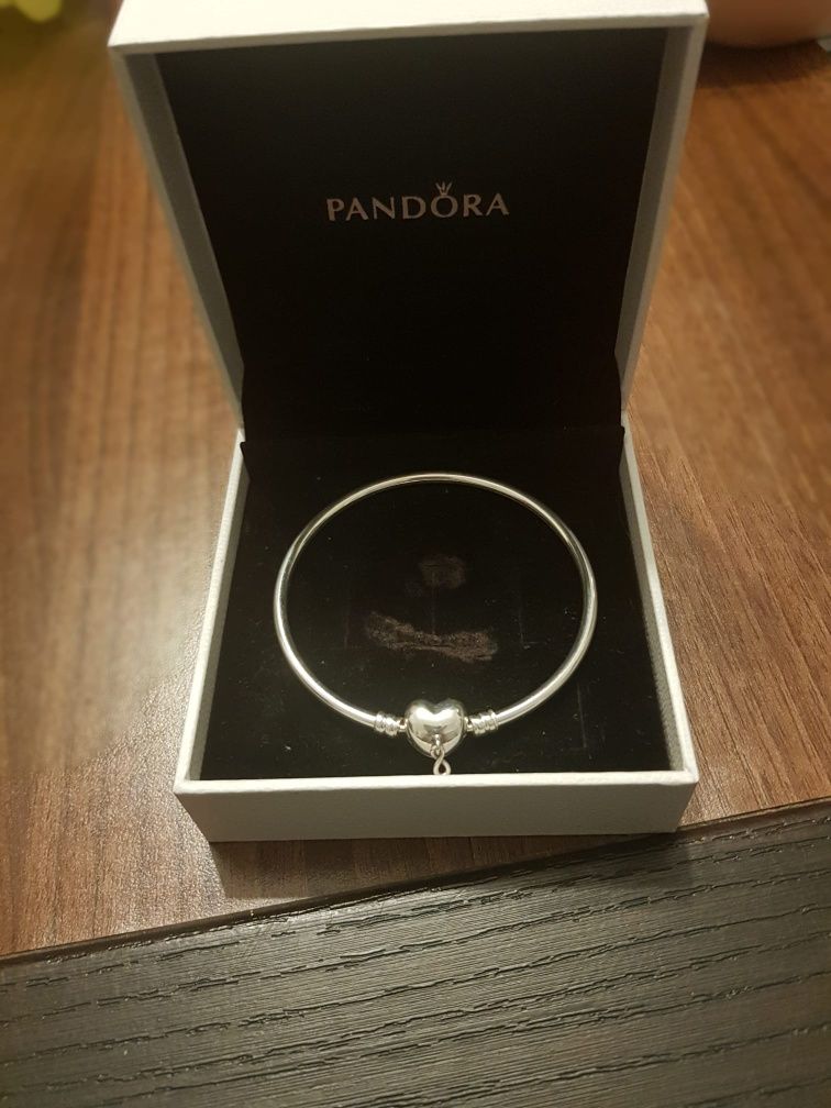 Nowa Pandora Forever Love roz. 19