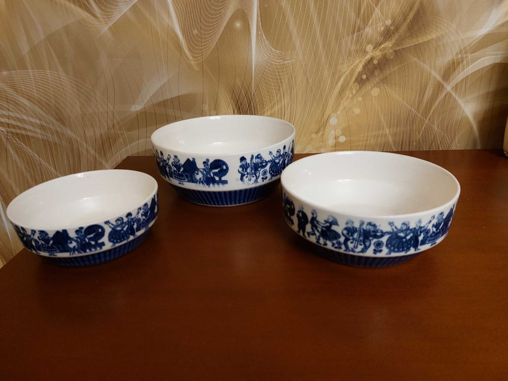 Porcelana Vera 3 miski motyw wiejski