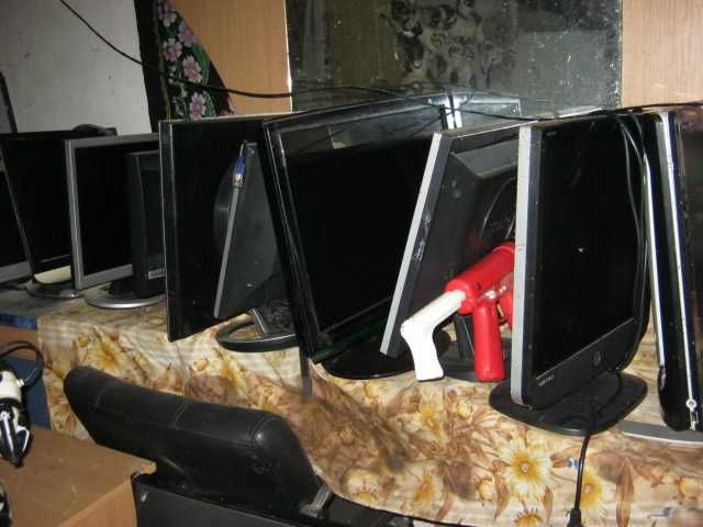 Роботи V2 V3 Пульти керування