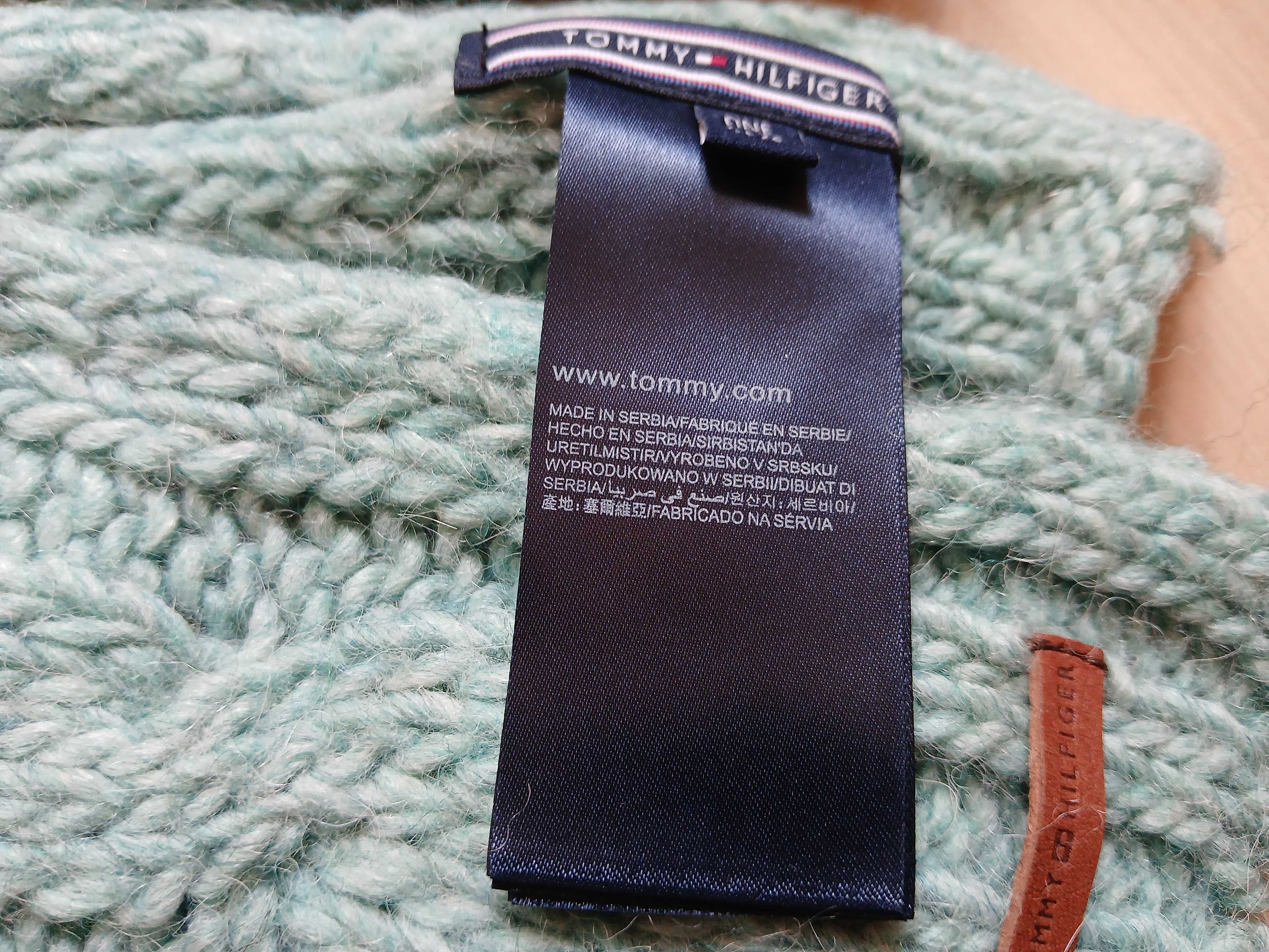 Tommy Hilfiger Szalik gruby. Stan idealny.