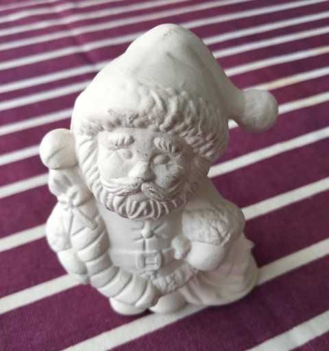 Figuras em chacota branca (artesanato manual)