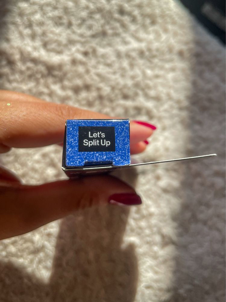 Nieużywany granatowy brokatowy eyeliner Scooby-Doo x wet n wild