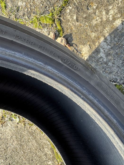 Opona zimowa 225/45/R17 Laufenn