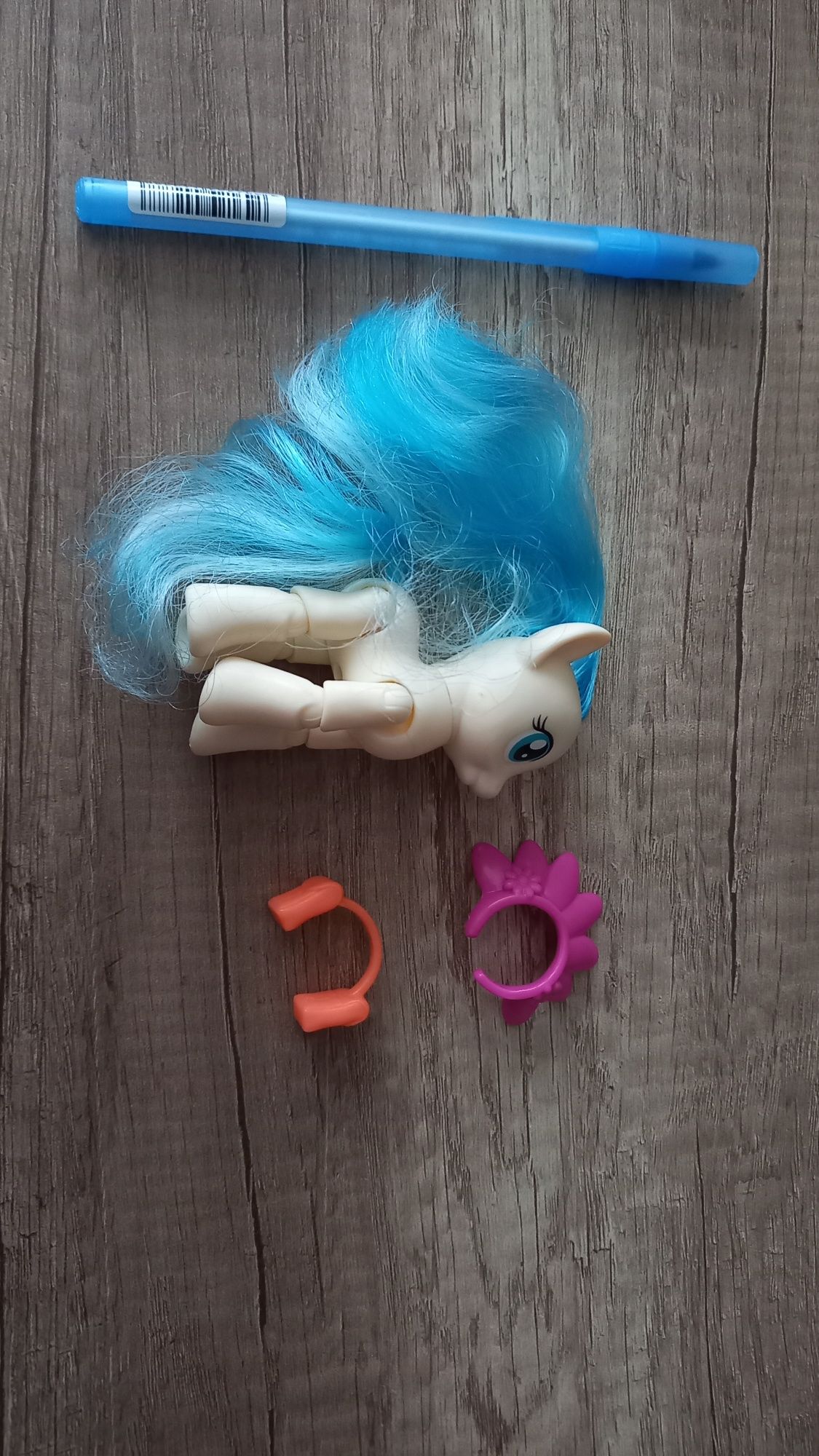 My Little Pony kucyk do pozowania Miss Pommel Hasbro