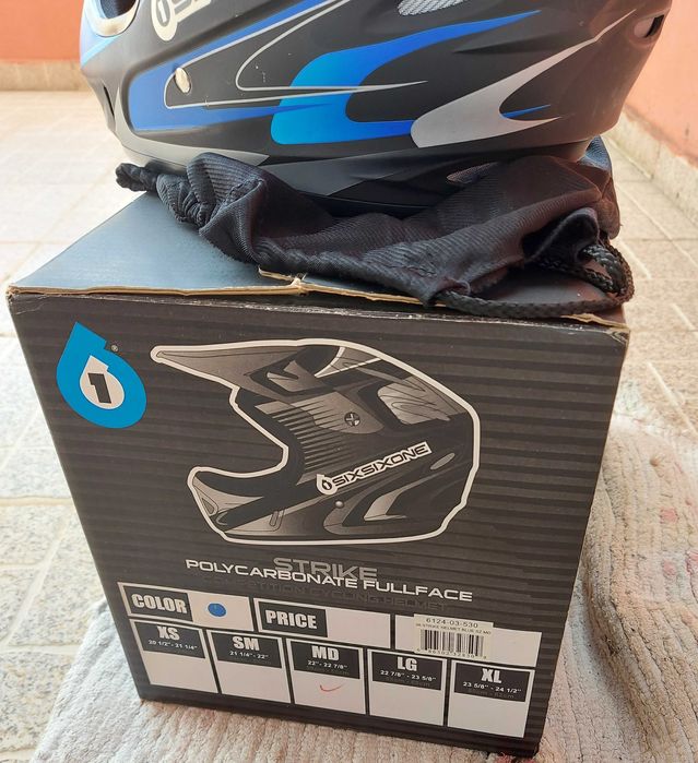 Capacete SixSixOne