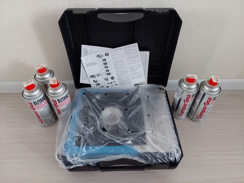 Продам нову портативну газову плиту з балонами