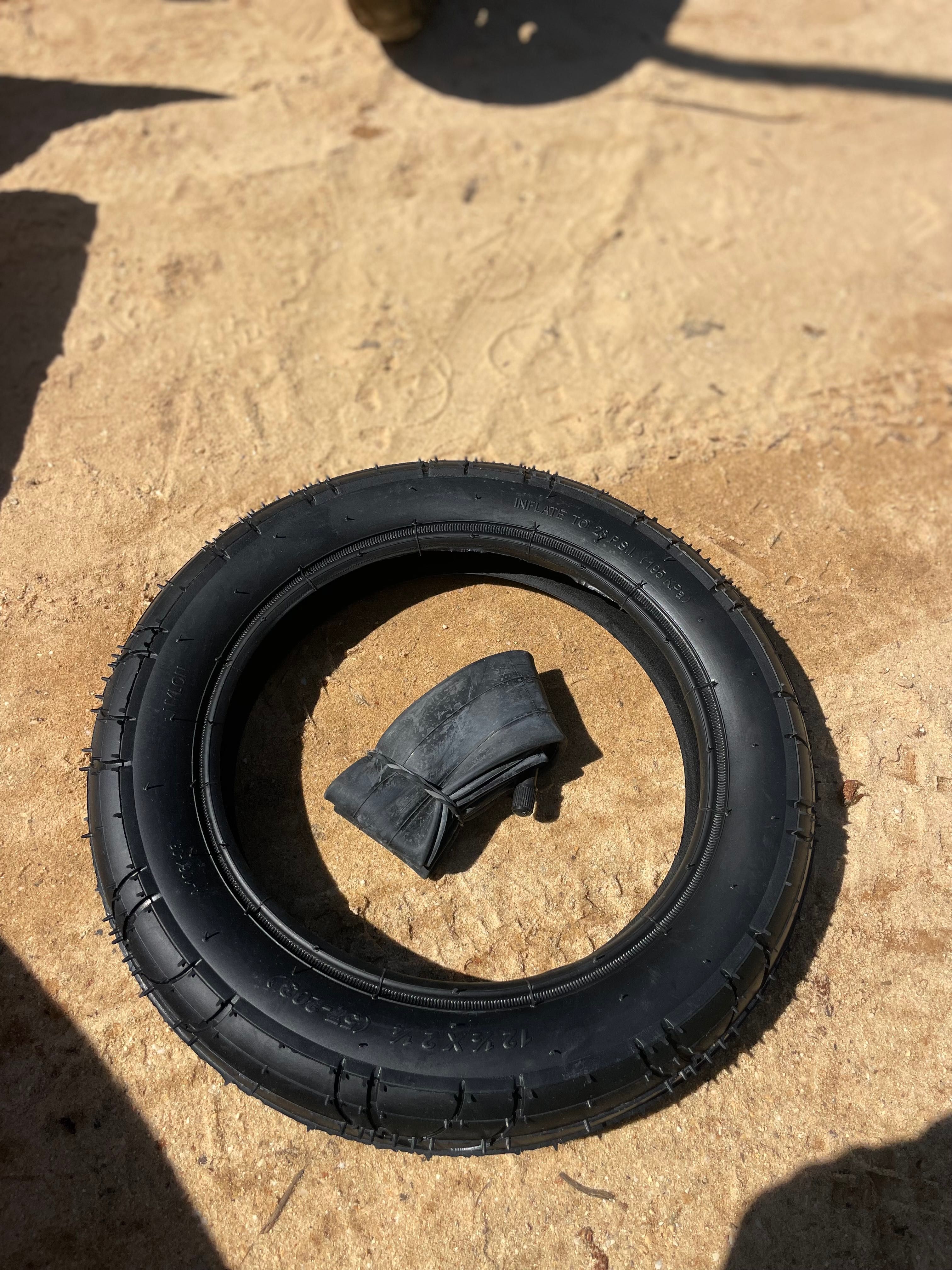 Carrinho de bebé Joolz com pneus sobressalentes