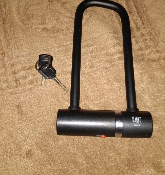 Zapinanie do hulajnogi elektrycznej,rowera itp.