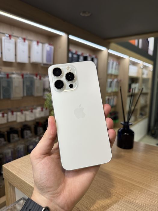 Б/у iPhone 15 Pro Max 256Gb White Titanium