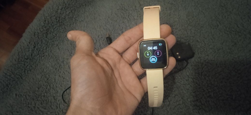 Reloj SW/C11FT recarregável com carregador incluído, contador de passo