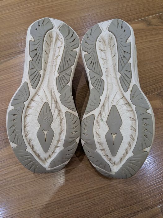 Кросівки жіночі ASICS масивні і бомбезні)