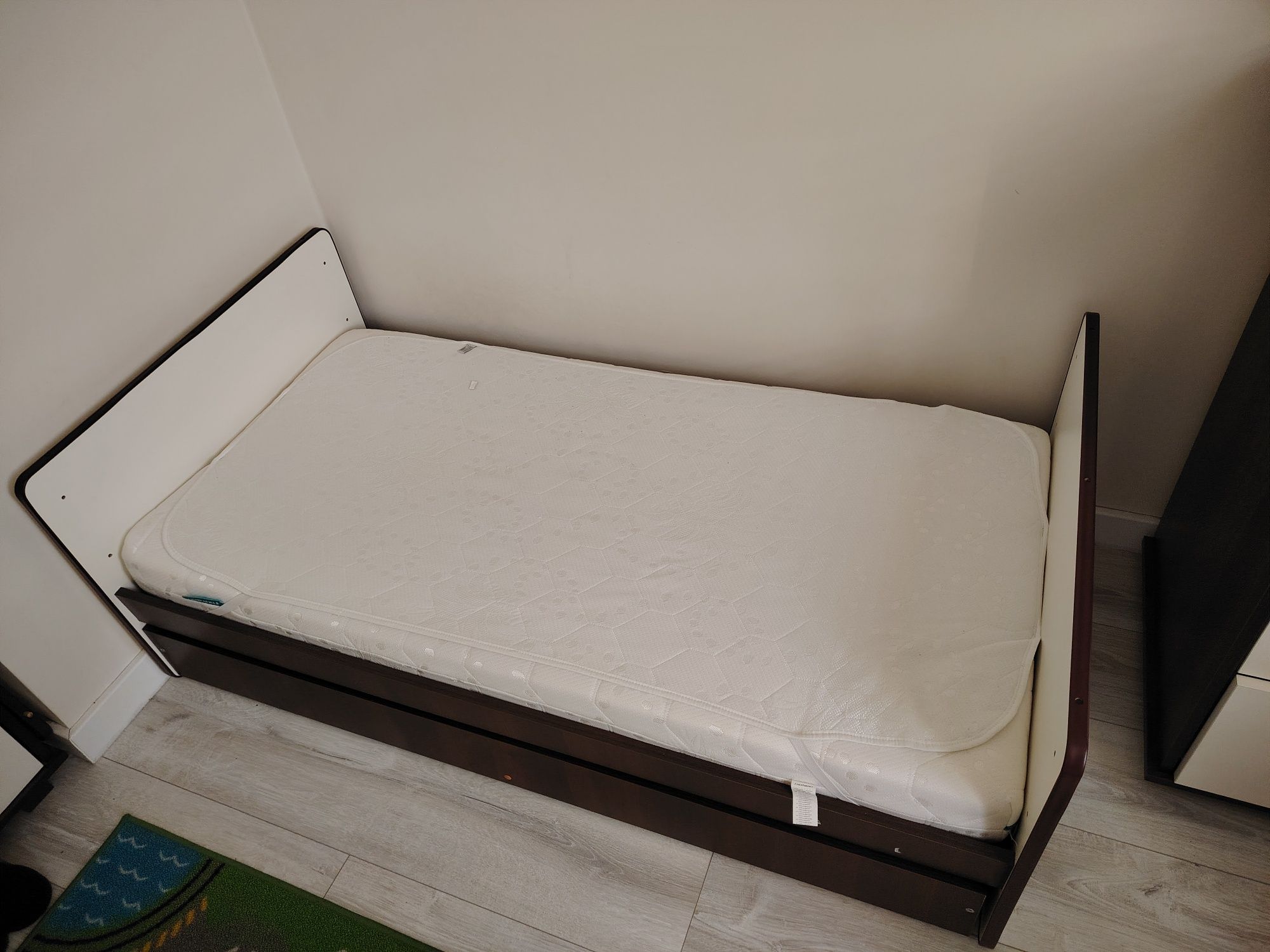 Łóżeczko klupś 2w1  140x70