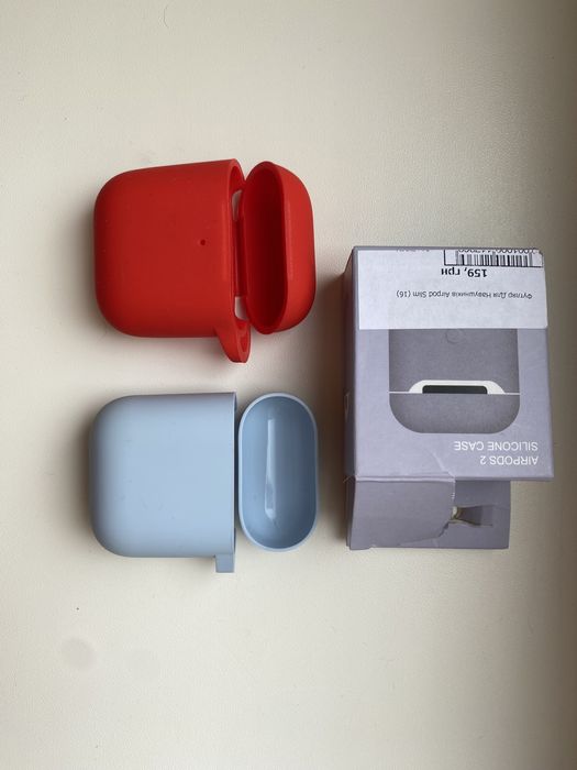Продам чехол на навушники airpods 2 силикон