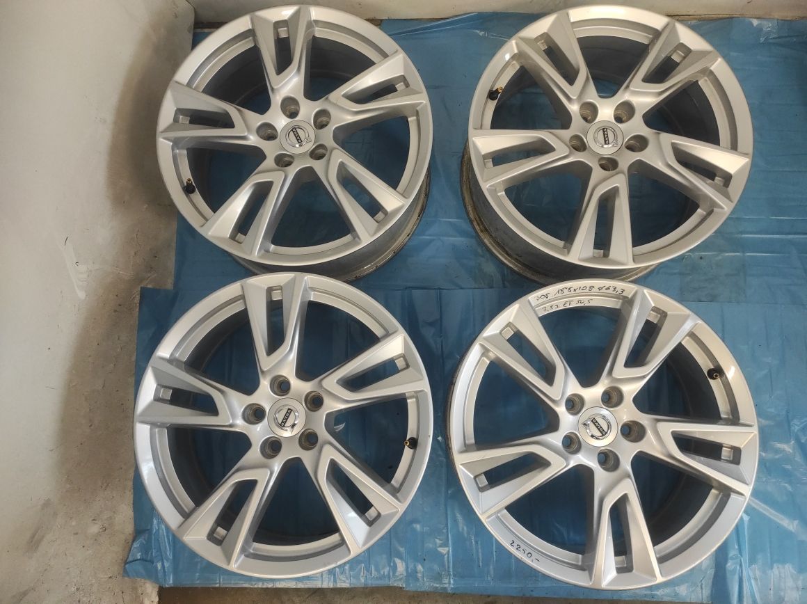 305 Felgi aluminiowe ORYGINAŁ VOLVO R 18 5x108 otwór 63,3 Bardzo Ładne