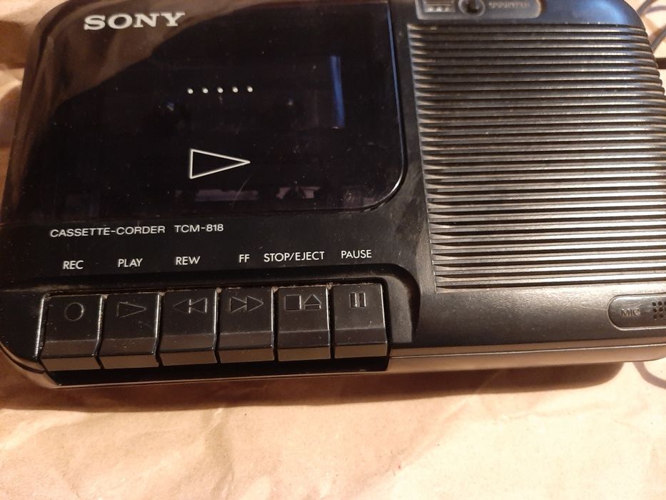 Магнитофон касетный SONY