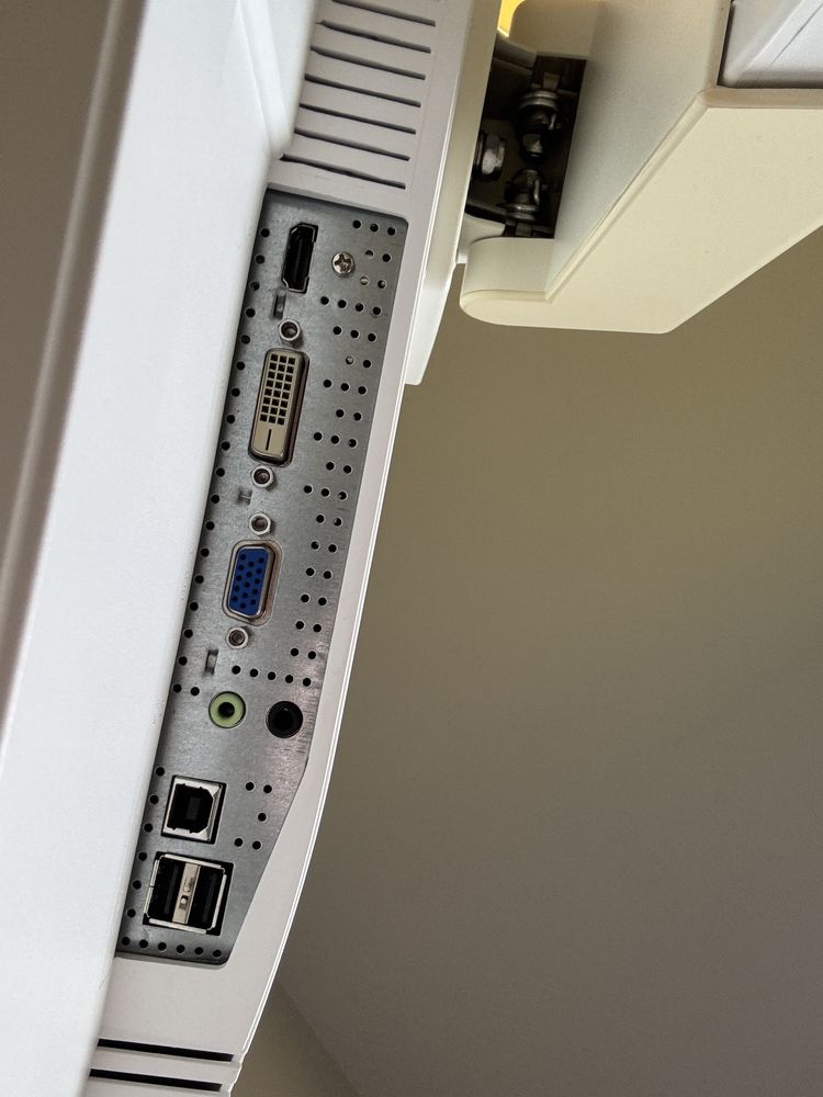 Monitor iiyama prolite 27 cali