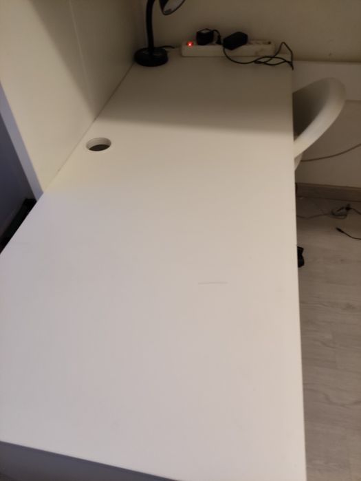 Cama alta småstad, usada.
