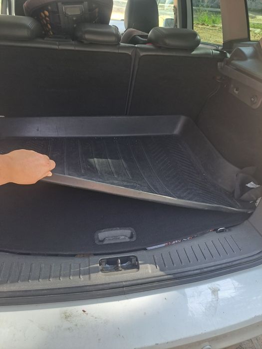 Машина FORD KUGA 2011