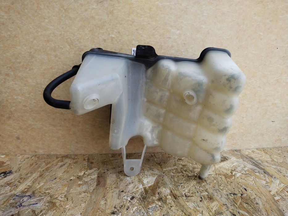 Jeep Grand Cherokee WK 2004-2010 бачок расширительный 55116873AD