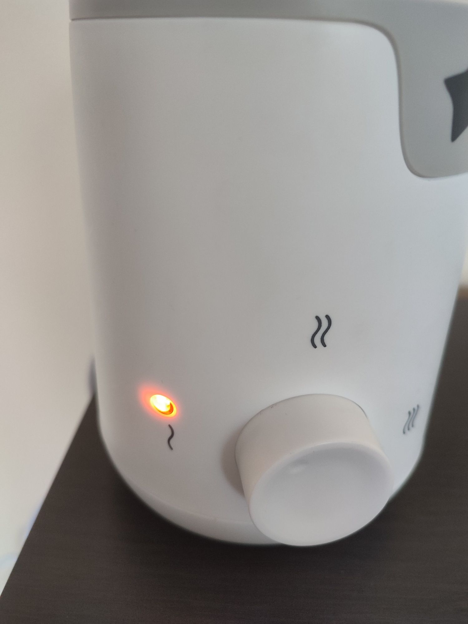 Підігрівач дитячого харчування Tommee Tippee