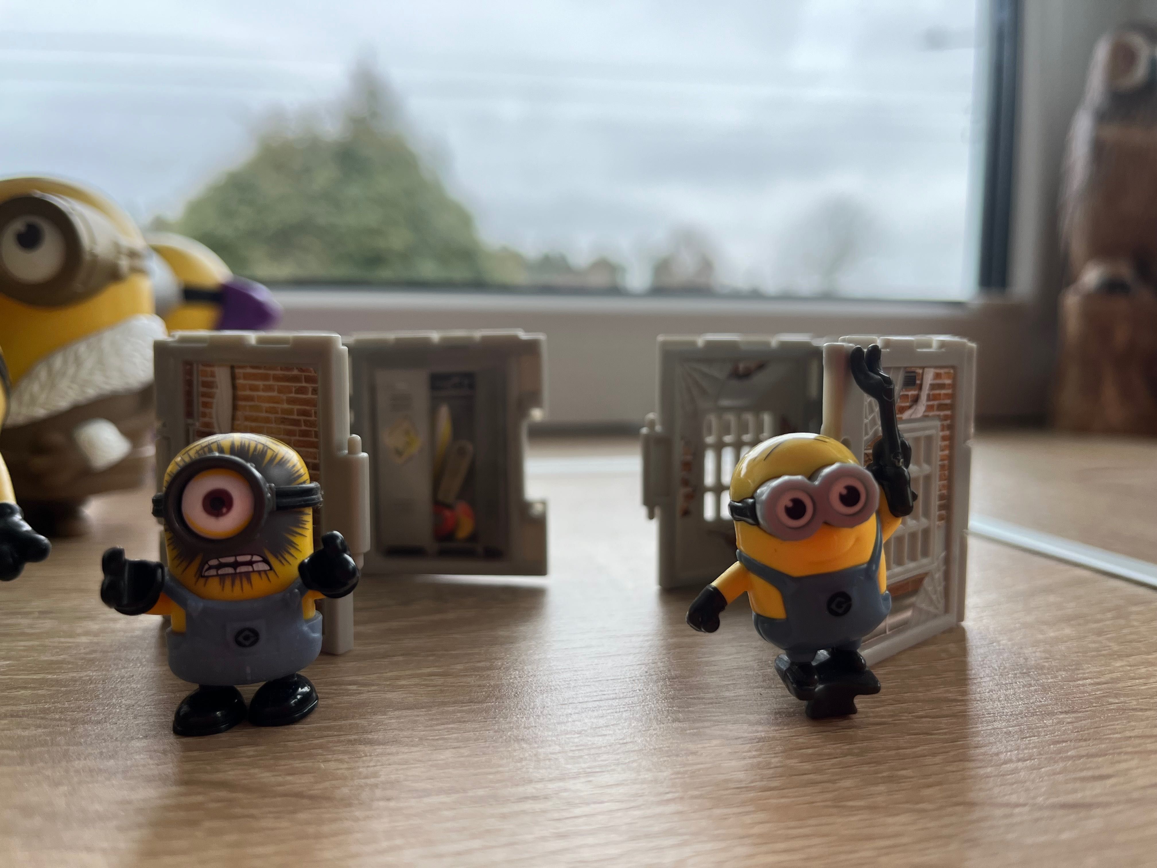 Zestaw figurek minionków