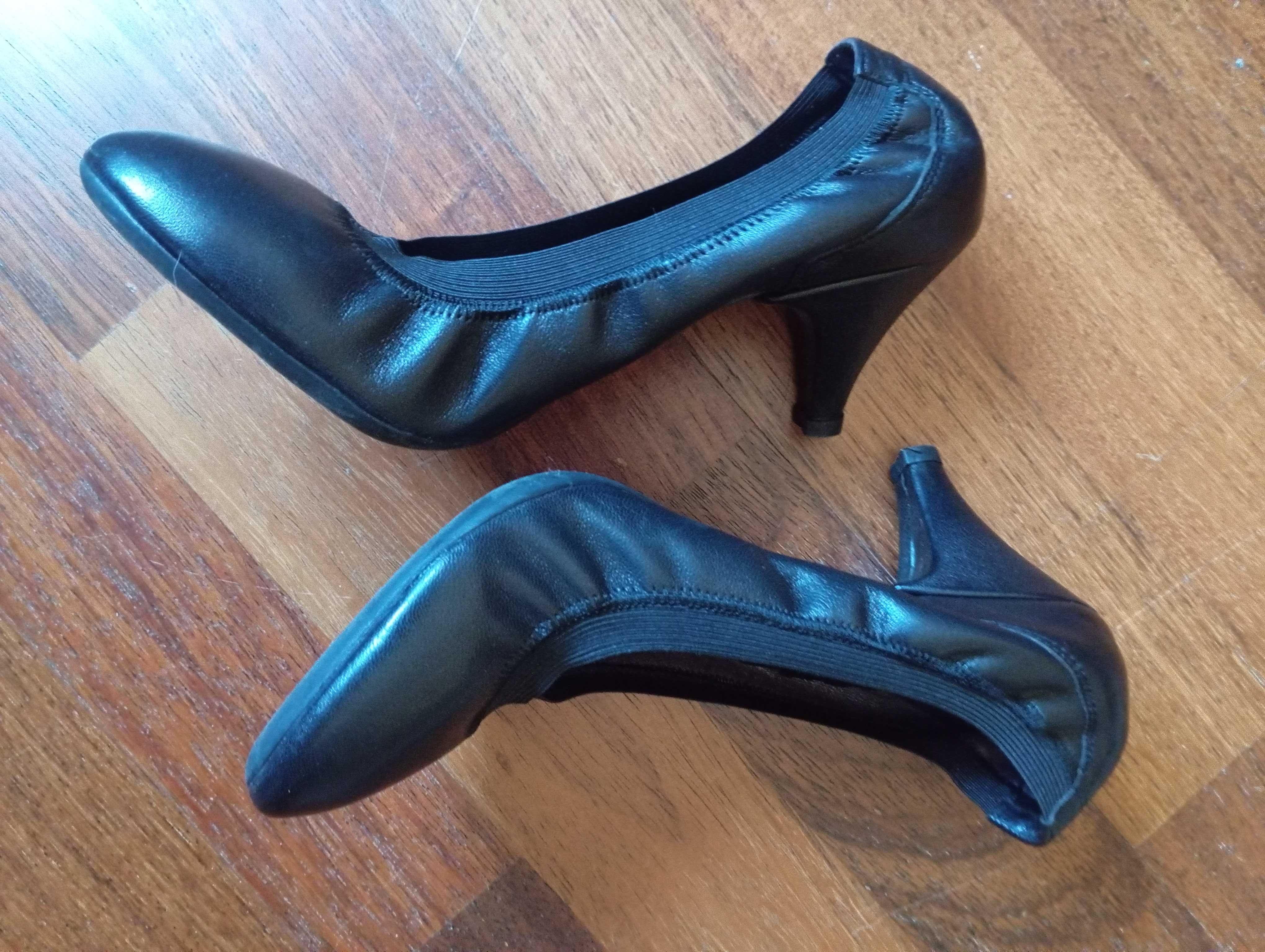 Eleganckie czółenka na obcasach, skóra naturalna  - r.39