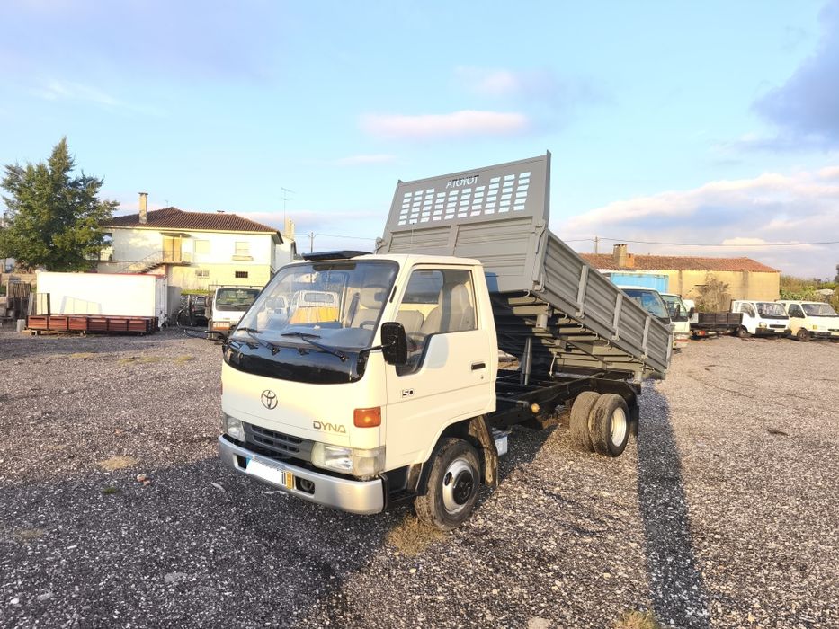 Toyota  Dyna 3.0