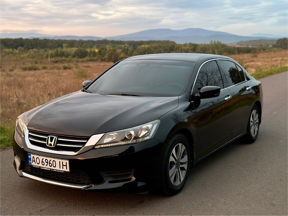 Honda Accord 2015 рік