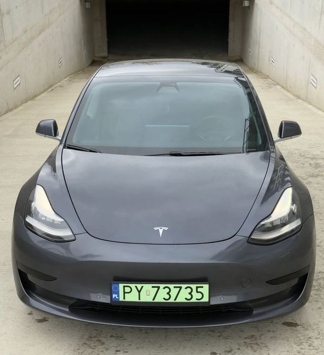 Tesla Model 3 Tesla Model 3 SR+ • 2019 • Europejska wersja  • Poznań