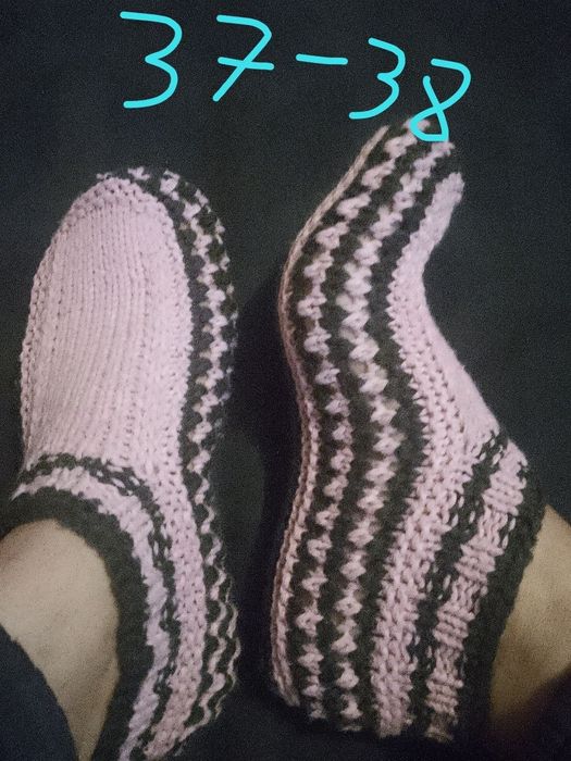 Продам вязанные носки и  следки